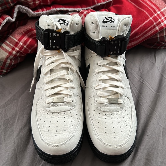 Nike 1017 ALYX 9SM x Air Force 1 high - Picture 2 of 10
